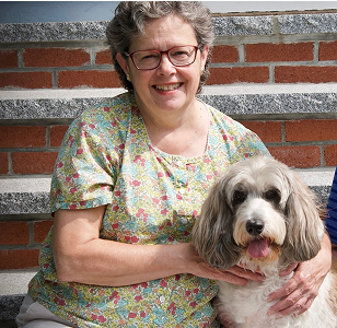 Dr. Laura Liscum